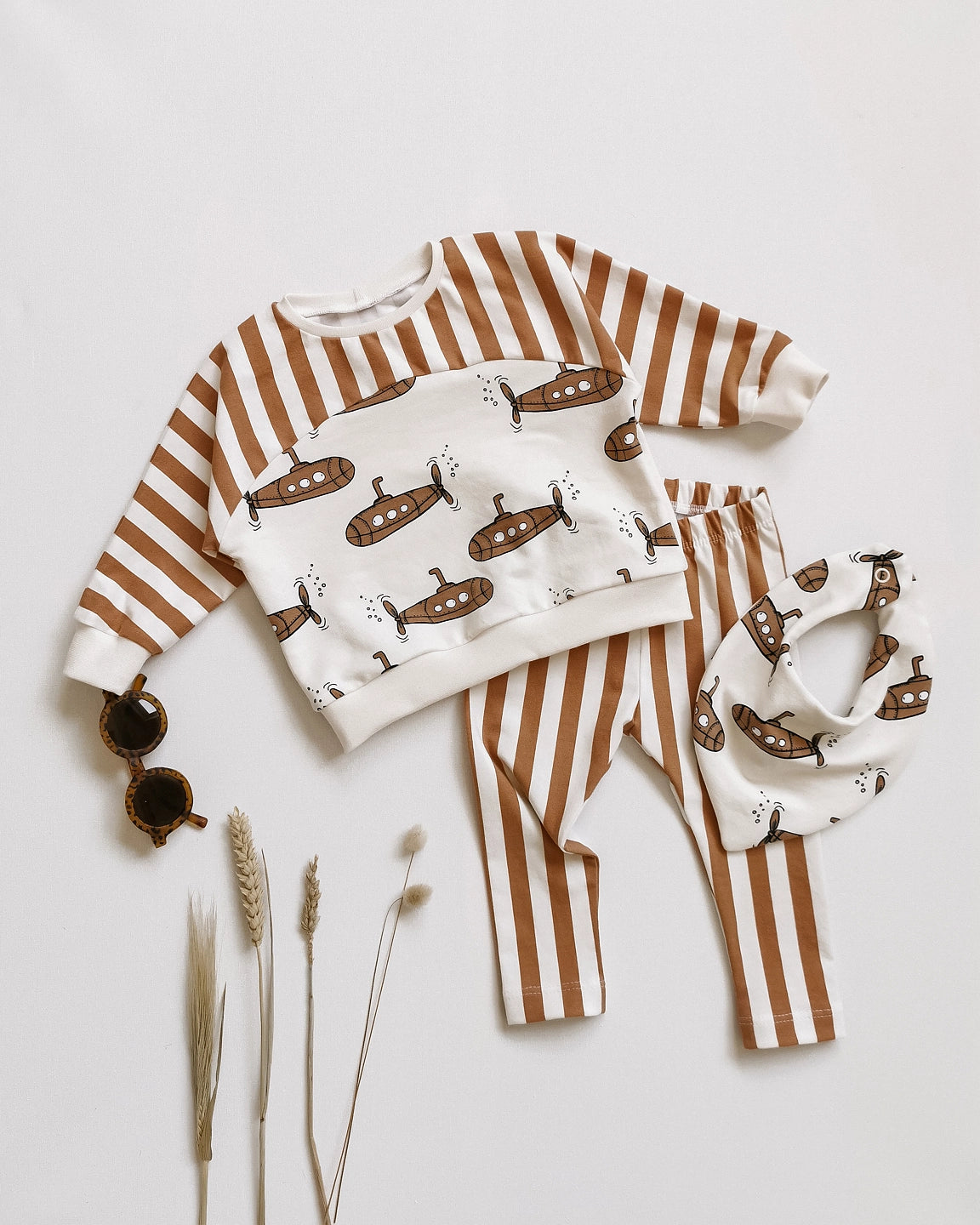 Vertical in Toffee organic cotton jersey knit fabric elvelyckan fall22